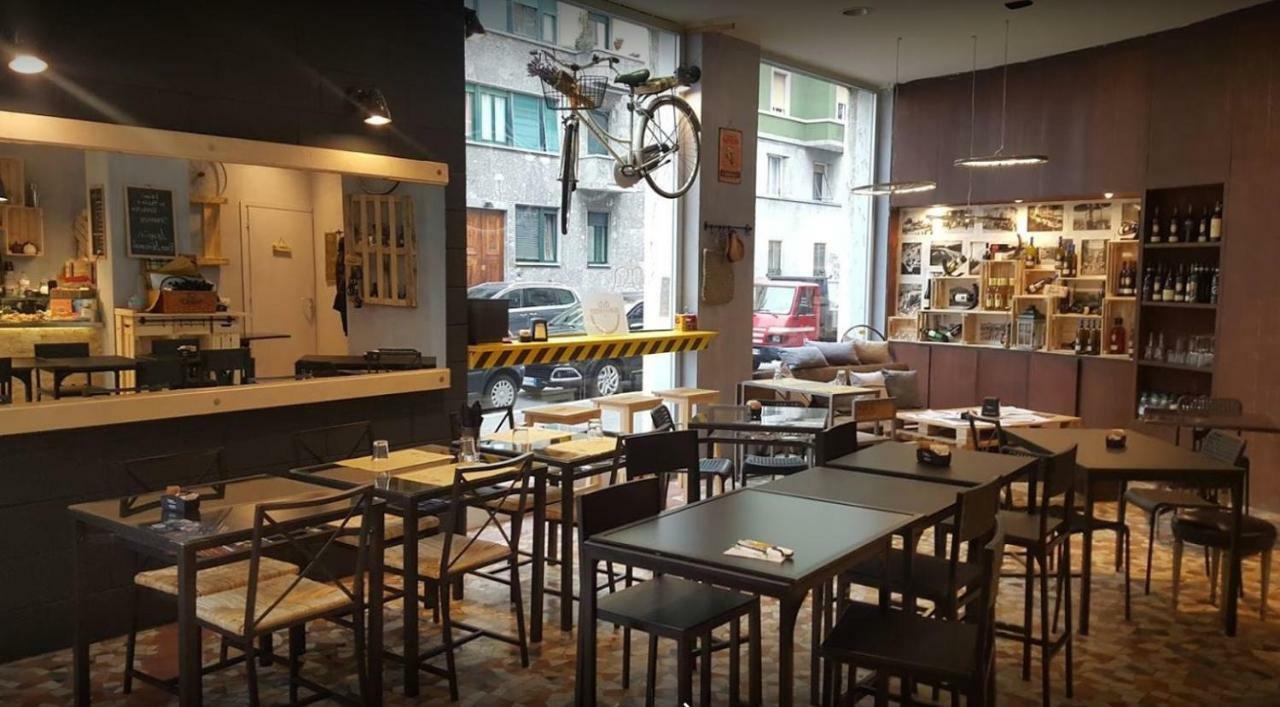 Appartamento Gray Design In Casa Epoca Isola Garibaldi